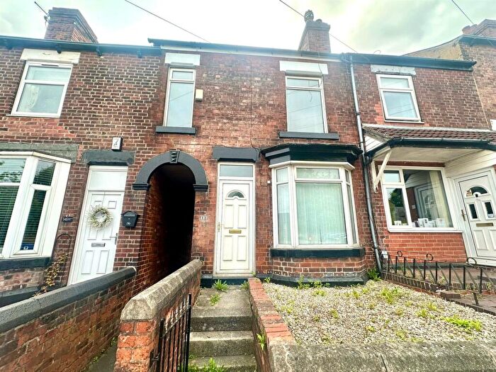 3 Bedroom Terraced House To Rent In Station Road, Woodhouse, S13