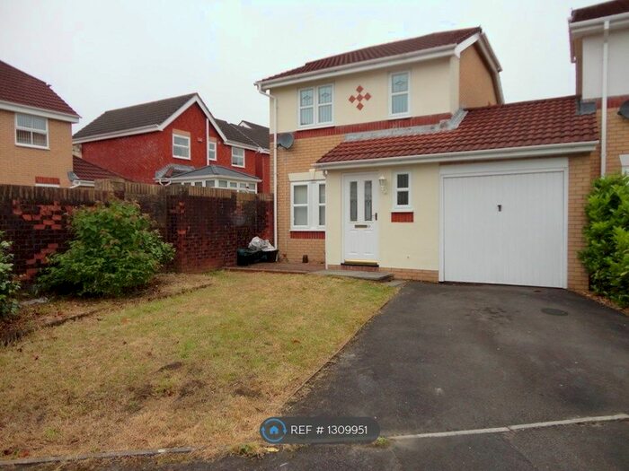 3 Bedroom Detached House To Rent In Cae Derw, Neath SA10