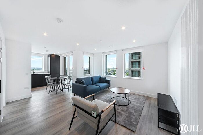 1 Bedroom Flat To Rent In Heartwood Boulevard, London, W3