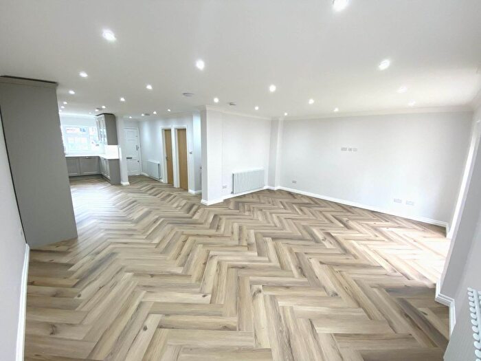 4 Bedroom Terraced House To Rent In Guildown Avenue, London, N12