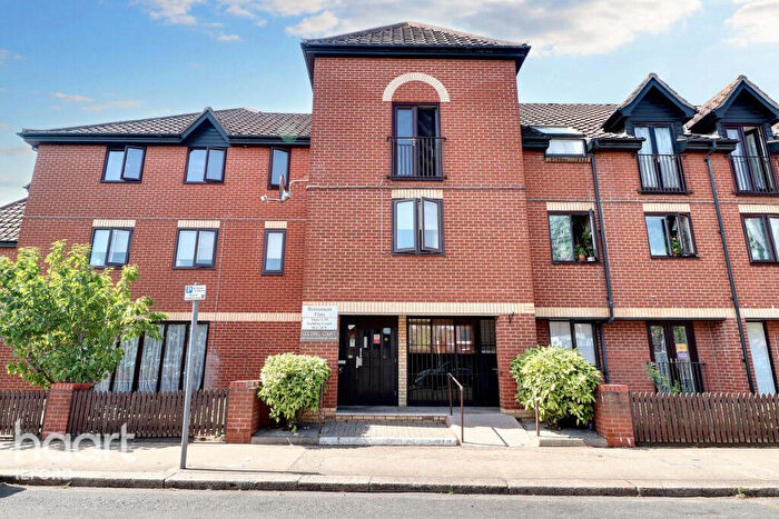 1 Bedroom Retirement Property For Sale In Riverdene Road, Ilford, IG1