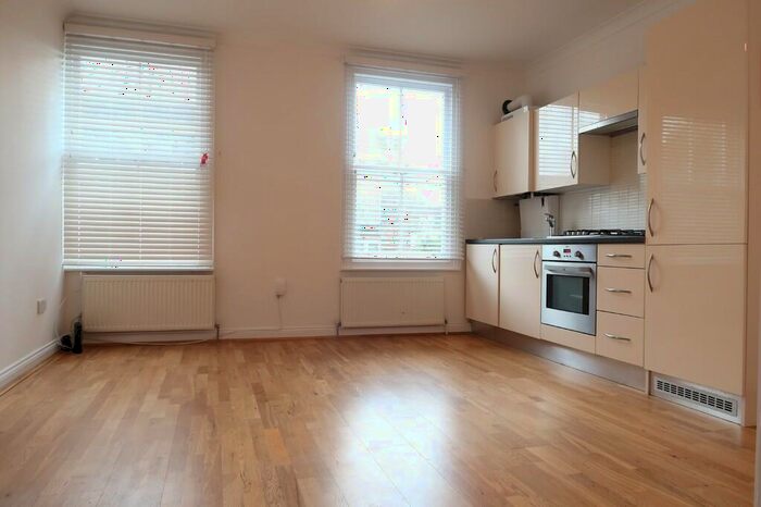 1 Bedroom Apartment To Rent In Boothby Road, London, N19