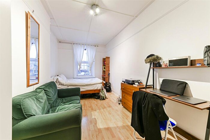 8 Bedroom Flat For Sale In West End Lane, London, NW6