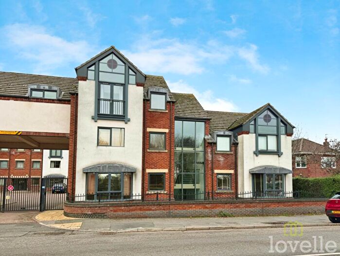 3 Bedroom Flat For Sale In Lincoln Road, North Hykeham, LN6
