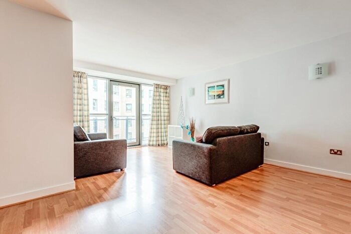 2 Bedroom Apartment To Rent In West One Panorama, Fitzwilliam Street, Sheffield, S1