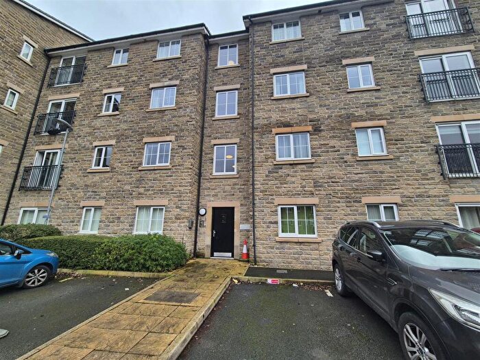 2 Bedroom Apartment To Rent In Bramble Court, Millbrook, Stalybridge, SK15