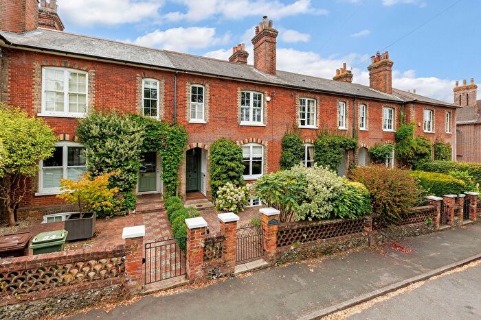 4 Bedroom Terraced House For Sale In Sydney Road, Guildford, GU1