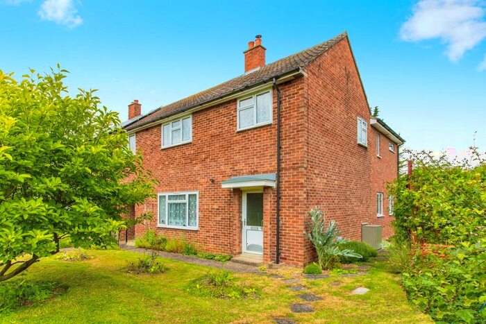 5 Bedroom Semi-Detached House For Sale In St. Neots Road, Eltisley, St. Neots, PE19