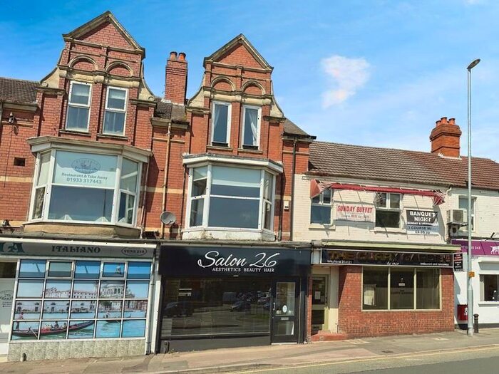 3 Bedroom Terraced House To Rent In Church Street, Rushden, NN10