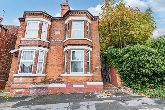 4 Bedroom Semi-detached House To Rent In Pym Street, Nottingham, NG3