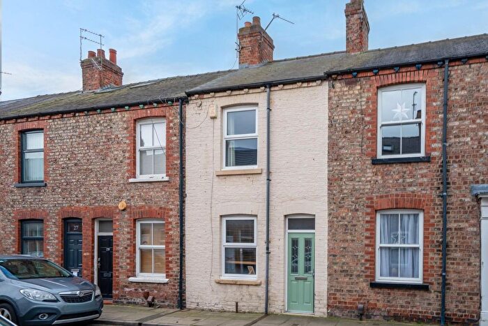 2 Bedroom Terraced House For Sale In Ashville Street, Huntington Road, York, YO31
