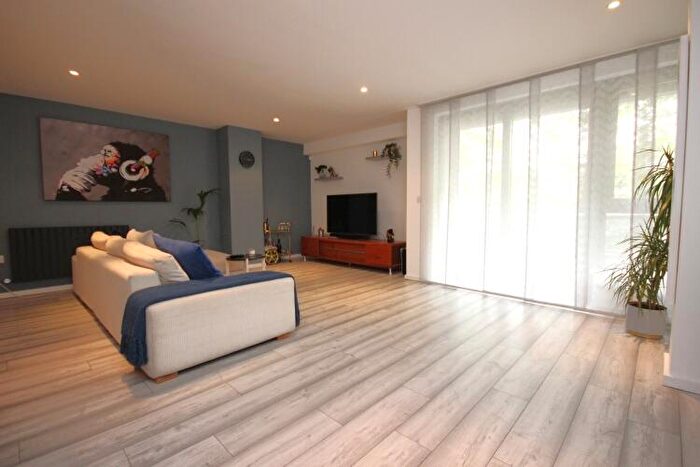 1 Bedroom Apartment For Sale In Castlegate, Castlefield Chester Road, M15