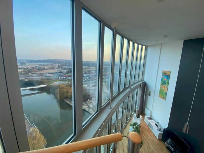 3 Bedroom Flat To Rent In Glass Wharf, St. Philips, Bristol BS2
