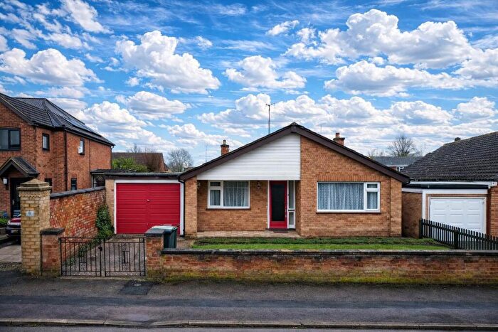 3 Bedroom Detached Bungalow For Sale In Denmark Road, Rushden, NN10