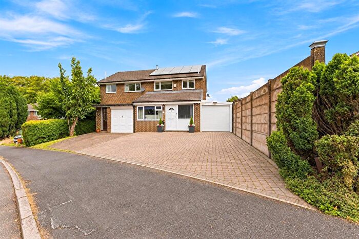 3 Bedroom Semi-Detached House For Sale In Somerset Close, Harpur Hill, Buxton, Derbyshire, ., SK17