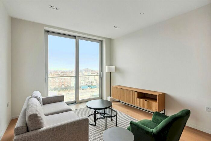 1 Bedroom Flat To Rent In Lillie Square, London, SW6