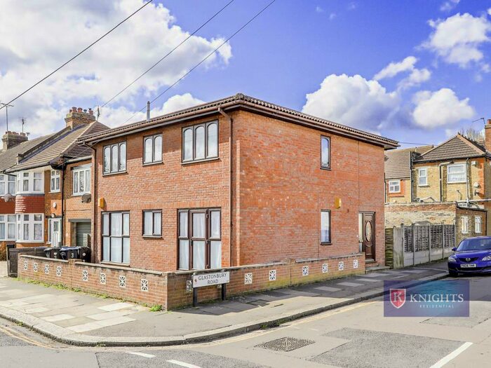 2 Bedroom Flat To Rent In Glastonbury Road, London, N9