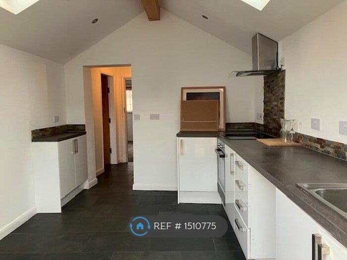 2 Bedroom End Of Terrace House To Rent In Churton Road, Farndon, Chester, CH3