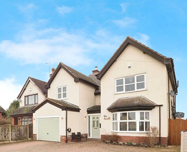 5 Bedroom Detached House For Sale In High Lane East, Ilkeston, DE7