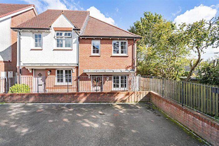 2 Bedroom Semi Detached House For Sale In Kingdon Way, Holsworthy, EX22