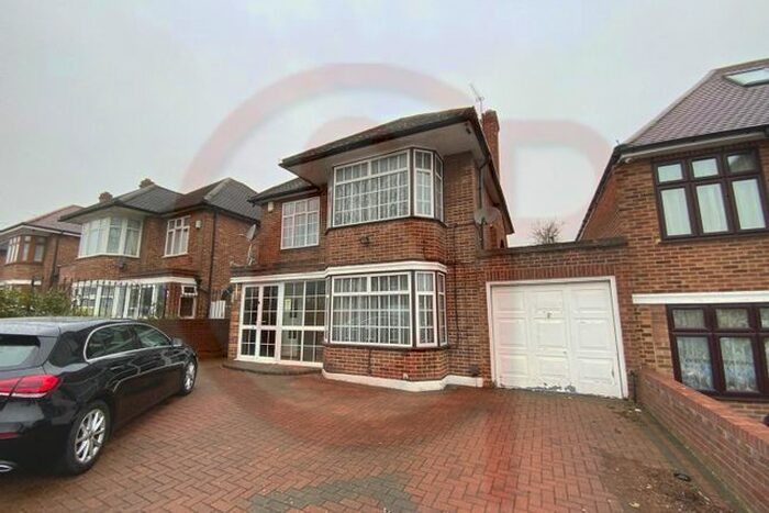 5 Bedroom Property To Rent In Sudbury Court Drive, Harrow, HA1