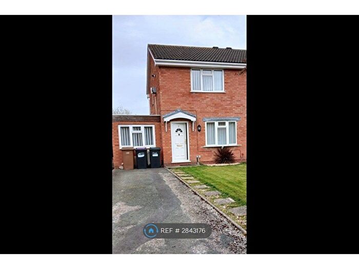 2 Bedroom Semi Detached House To Rent In Campbell Close, Oswestry, SY11