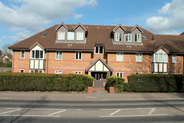 2 Bedroom Apartment To Rent In Watling Stret, Radlett, WD7