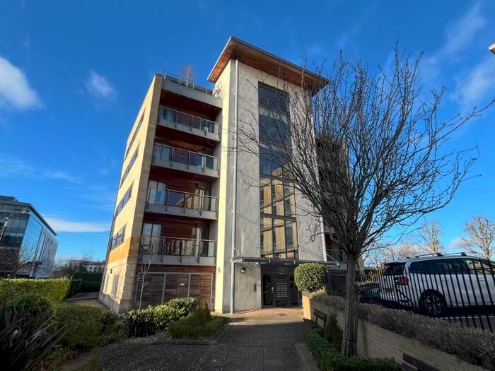 2 Bedroom Flat To Rent In Jessop Avenue, Cheltenham, GL50