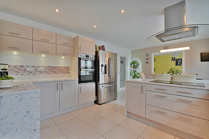 4 Bedroom Detached House For Sale In Blackstone Drive, Shireoaks, Worksop, S81