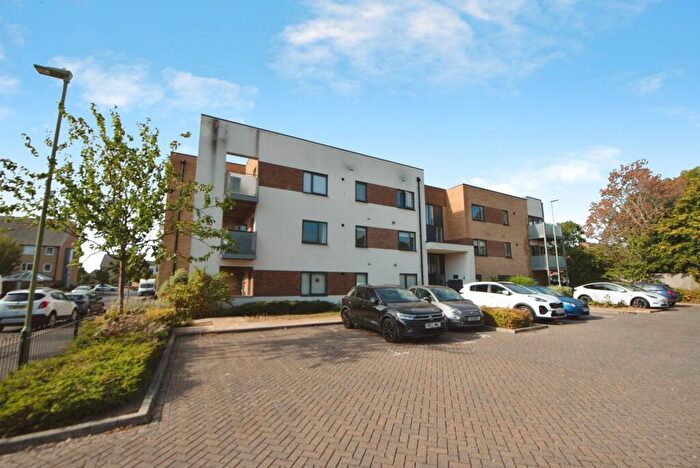 1 Bedroom Flat For Sale In Yeovilton House, Blanchard Avenue, Gosport, Hampshire, PO13