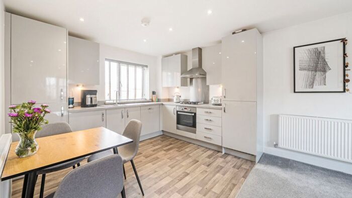 1 Bedroom Flat For Sale In Burney Drive, Glebe Farm, Milton Keynes, MK17