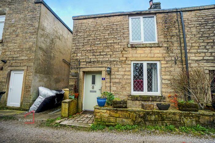 2 Bedroom Cottage To Rent In Kayfields, Harwood, BL2