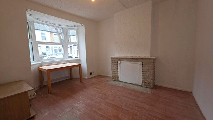 3 Bedroom Terraced House To Rent In Abbots Road, London, E6