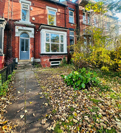 8 Bedroom Terraced House To Rent In Ash Grove, Leeds, West Yorkshire, LS6