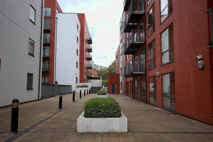 2 Bedroom Flat To Rent In Sherborne Street, Edgbaston, Birmingham, B16