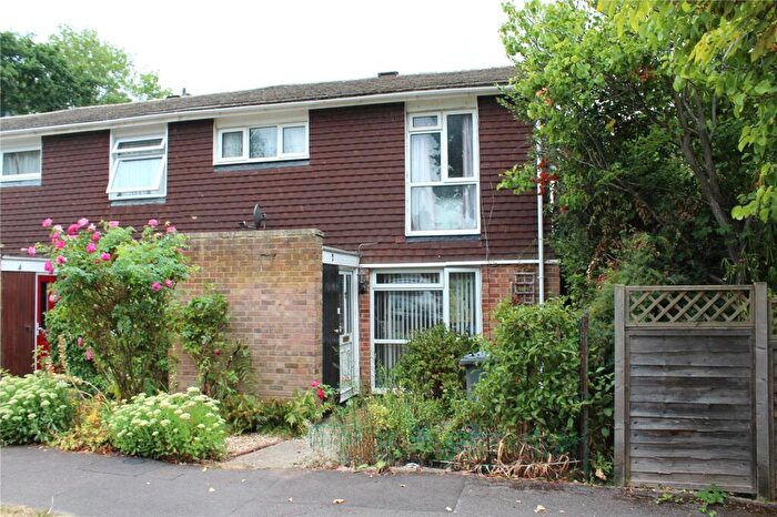 4 Bedroom End Of Terrace House For Sale In Lea Springs, Fleet, Hampshire, GU51