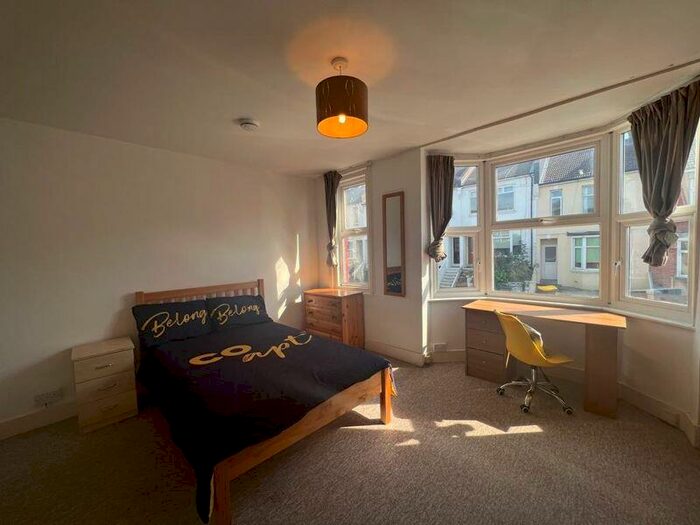 5 Bedroom Terraced House To Rent In Ewhurst Road, Brighton, BN2