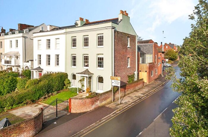 4 Bedroom Terraced House To Rent In Magdalen Road, Exeter, EX2