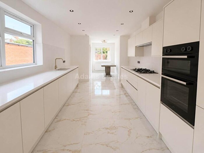 6 Bedroom Semi-Detached House To Rent In Addington Road, Reading, RG1