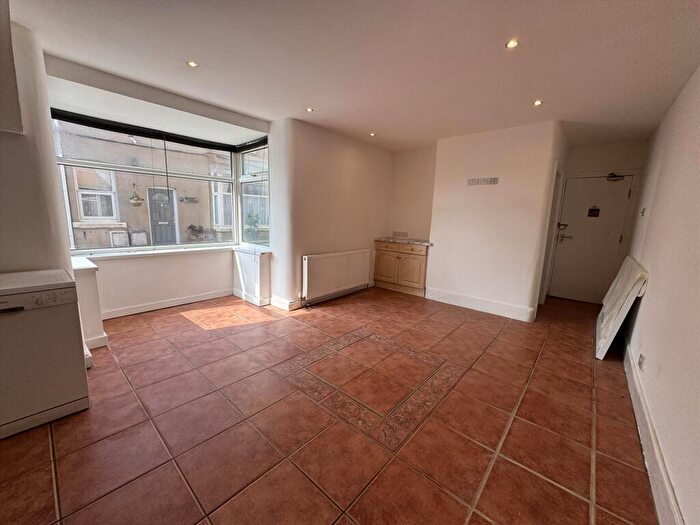 1 Bedroom Flat To Rent In Alexandria Drive, Lytham St Annes, Lancashire, FY8