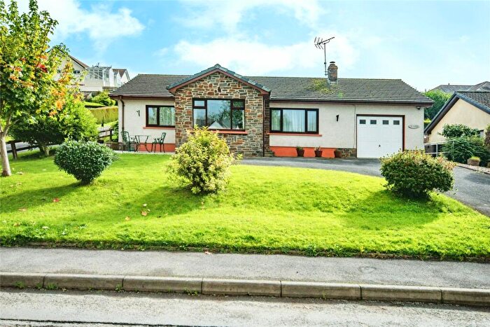 3 Bedroom Bungalow For Sale In Drefach Road, Meidrim, Carmarthen, Carmarthenshire, SA33