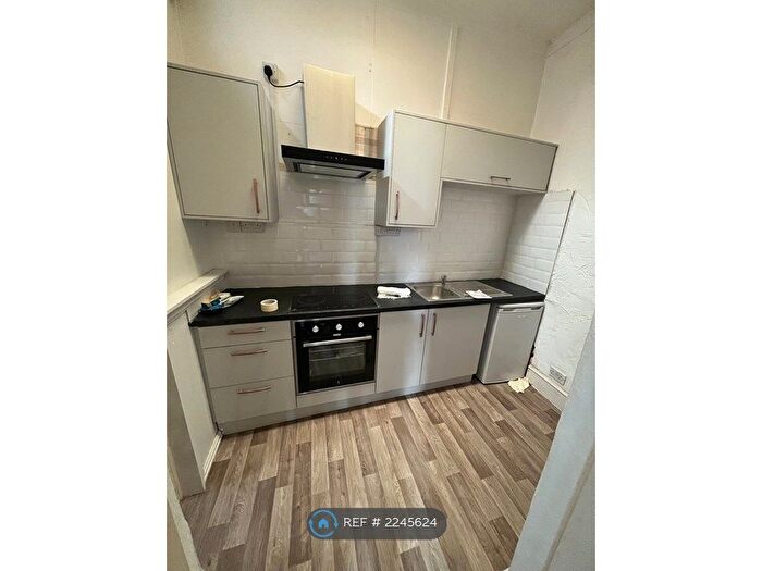 Studio To Rent In Brackenbury Road, Preston, PR1