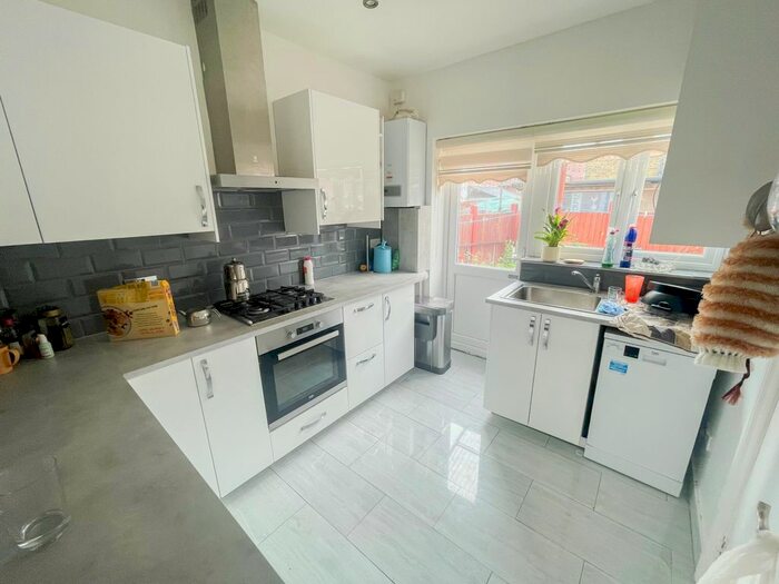 4 Bedroom Terraced House To Rent In Wateville Road, Tottenham, N17