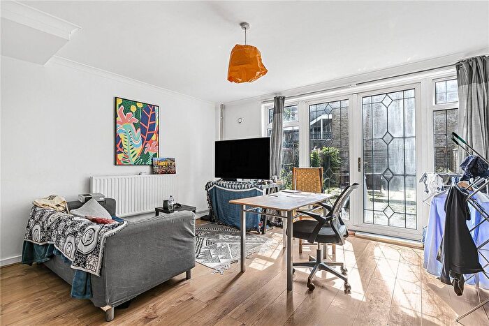 4 Bedroom Flat To Rent In Weymouth Terrace, London, E2