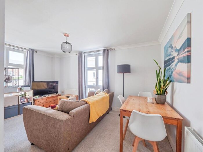 2 Bedroom Apartment For Sale In Billingsmoor Lane, Poundbury, Dorchester, DT1