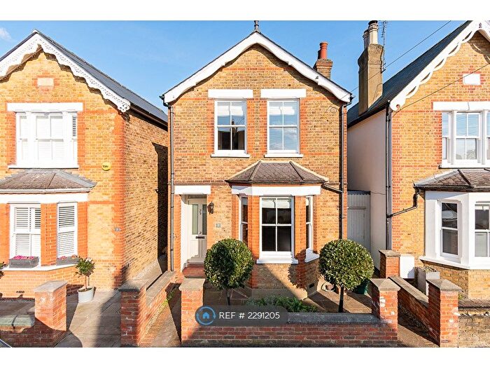 3 Bedroom Detached House To Rent In Summer Gardens, East Molesey, KT8