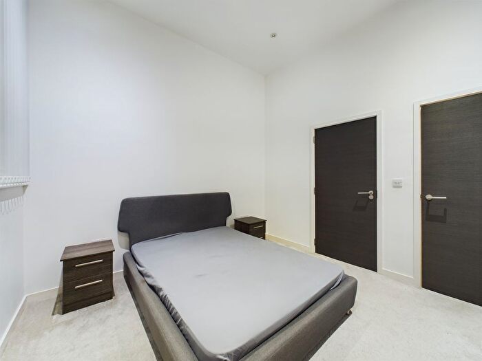 2 Bedroom Flat To Rent In Edmund Street, City Centre, Liverpool, L3