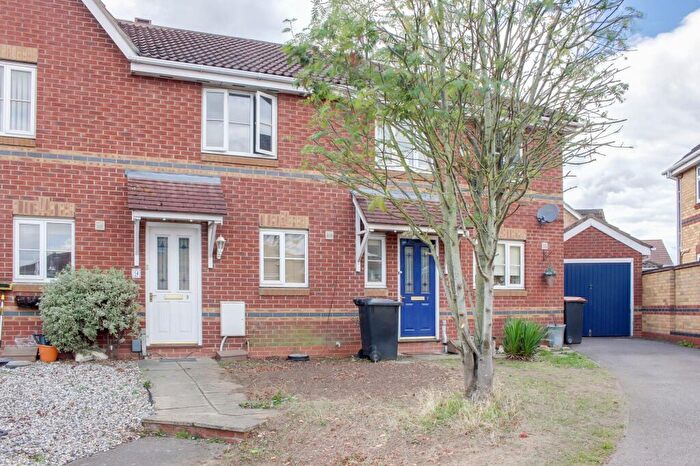 2 Bedroom Terraced House To Rent In Bluebell Close, Bedford, MK42