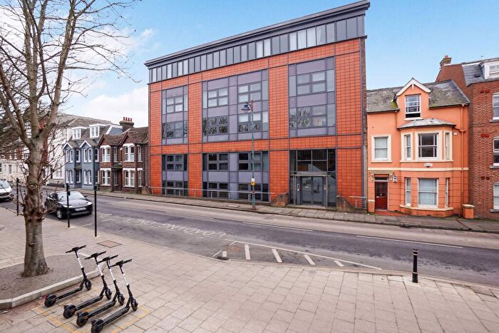 2 Bedroom Flat To Rent In Station Road West, Canterbury, CT2