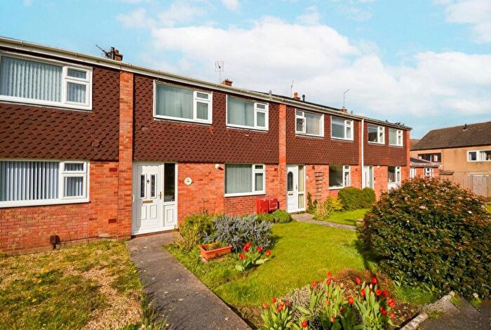 3 Bedroom Terraced House For Sale In Walden Road, Bristol, BS31